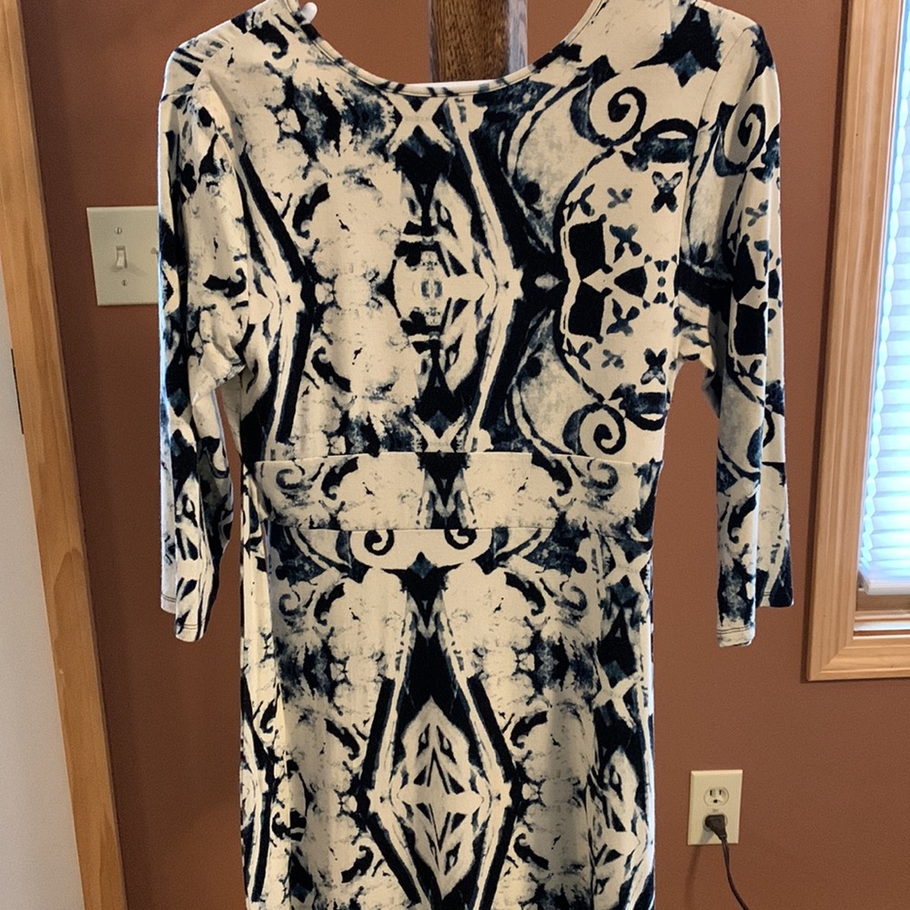Cynthia Rowley wrap front belted print twirl Dress - Picture 8 of 14